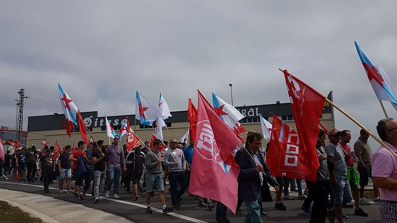 2017-07-13 piquete Metal Compostela 002.jpg